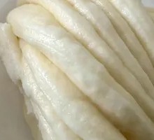 Flower-shaped steamed bun