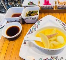 Golden Soup Dual-Flavor Hot Pot