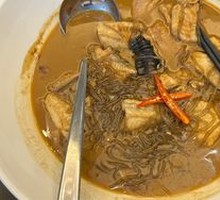 Braised Catfish with Soybean Flour Noodles