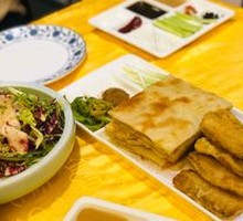 Crispy pancakes with hairtail fish