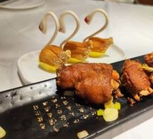 Secret Family-Style Pork Trotters