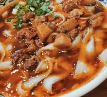 Braised Pork Noodles with Hand-cut Style