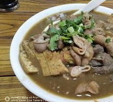 Two Baozi with Braised Pork