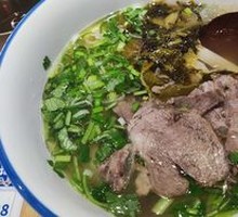 Sour Cabbage Beef Shank Lanzhou Noodles