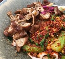 Fatty Intestine Oil-Poured Noodles