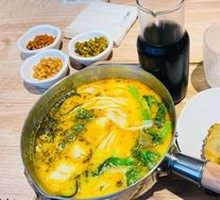 Spicy Sour Fish with Noodles in Golden Soup