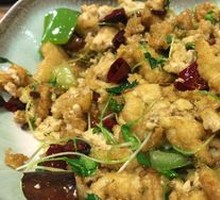 Stir-fried Tofu with Fragrant Toon Sprouts