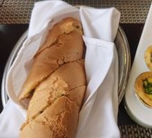 Garlic Cheese Burst Bread