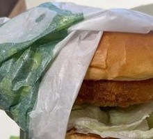 Golden Q Shrimp Burger