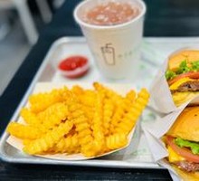 Signature Beef Burger