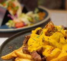 Spicy Cheese Steak Fries