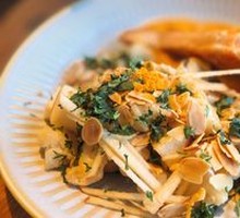 Pan-seared Salmon with Broccoli and Pumpkin Sauce Salad