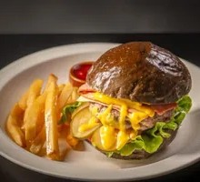 Signature Beef Burger