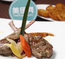 Herb Garlic Grilled Lamb Chops with Potato Cakes