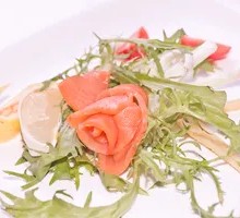Smoked Salmon Salad