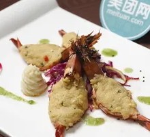 Butter-Baked Shrimp with Mashed Potatoes and Vegetables