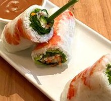 Classic Pork and Shrimp Spring Rolls