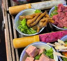 Spicy Braised Chicken Feet