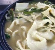 Clay Pot Hand-Torn Noodles