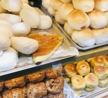 Brown Sugar Date Bun