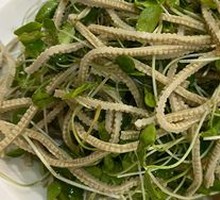 Tender香椿苗 with Tofu Strips