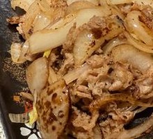 Beef Stir-Fried with Onion