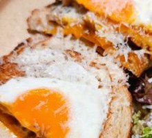 Black Pepper Beef Pressed Sandwich