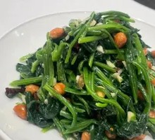 Pine Nut Spinach