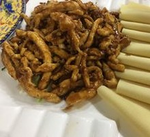 Beijing-style Shredded Pork in Soy Sauce