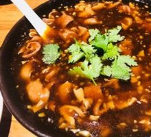 Stewed Pork Intestines with Garlic