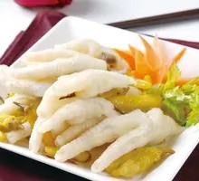 Sichuan-style Pickled Chicken Feet
