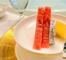 Selected Seasonal Fresh Fruits