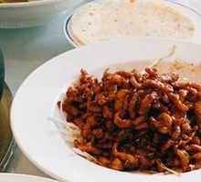 Beijing-style Shredded Pork in Soy Sauce