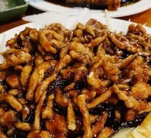 Beijing-style Shredded Pork in Soy Sauce