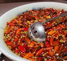 传统沸腾水煮鱼