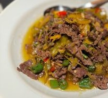 Sour Cabbage Stir-Fried Beef