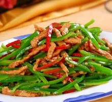 Bell Pepper and Pork Stir-Fry Rice Bowl