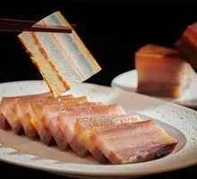 Steamed Large Pieces of Preserved Meat with Laba Bean