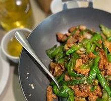 Hunan-style chili stir-fried pork