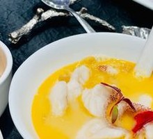 Lobster Soup with Dongxing Grouper