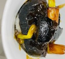 Dong's Scallion-Braised Sea Cucumber