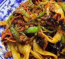 Fish-Flavored Shredded Pork with Knife-Cut Noodles