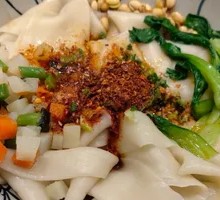 Spicy Oil-Poured Noodles