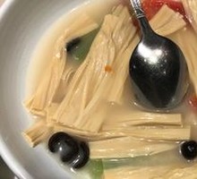 Stewed Winter Melon with Fresh Tofu Skin