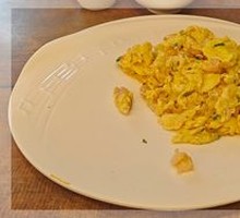 Fried Shrimp with Free-range Eggs