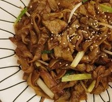 Dry-Fried Beef Rice Noodles