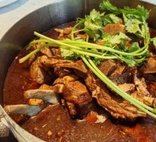 Lamb Ribs and Sheep Spine Hot Pot