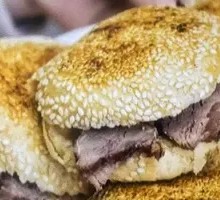 Braised Pork Belly in Flatbread