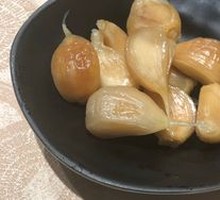 Sweet Pickled Garlic