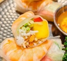 Fresh Shrimp and Mango Roll